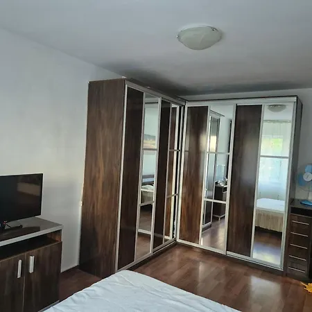 Apartment Pya's